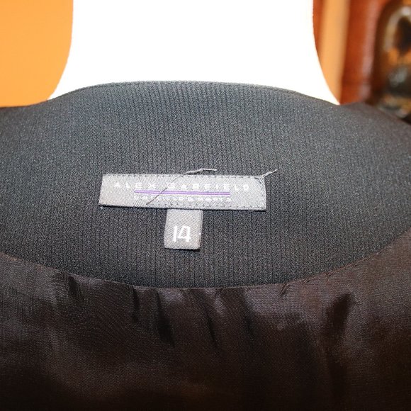 Alex Garfield Vest - Picture 5 of 5